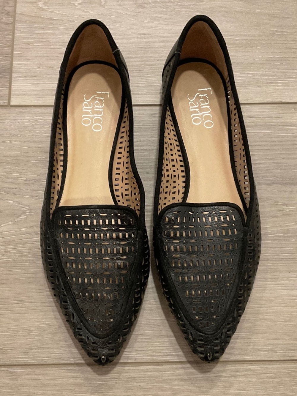 FRANCO SARTO Soho Pointed Toe Laser Cut Flats in Black Leather Size 8.5